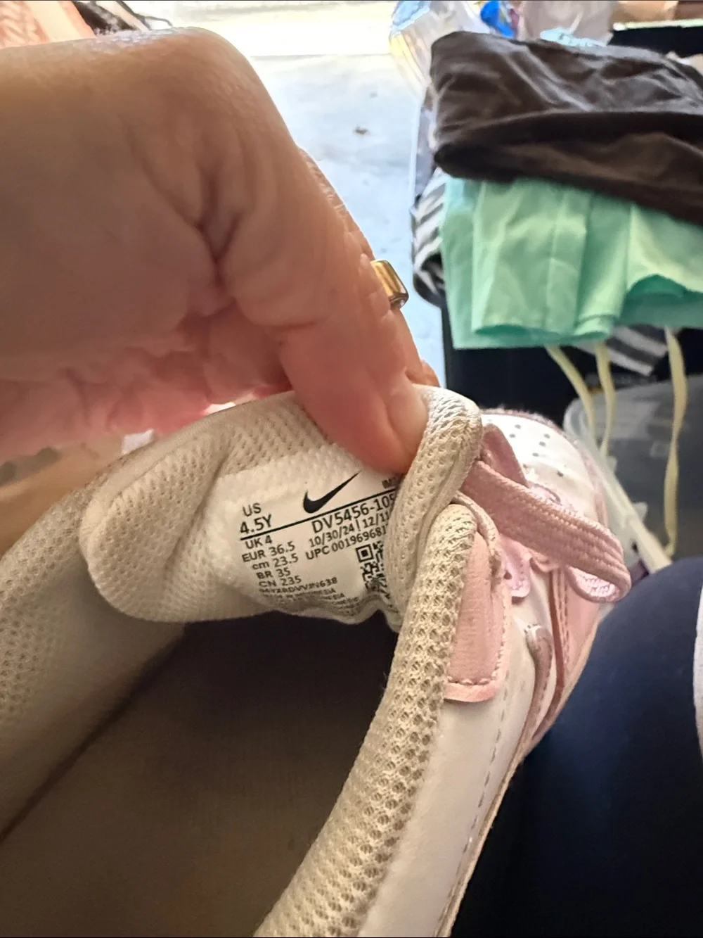 Nike Kids Pink and White Low-Top Sneakers